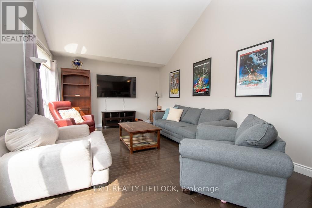 2679 Foxmeadow Road, Peterborough, Ontario  K9L 0A8 - Photo 4 - X13098366