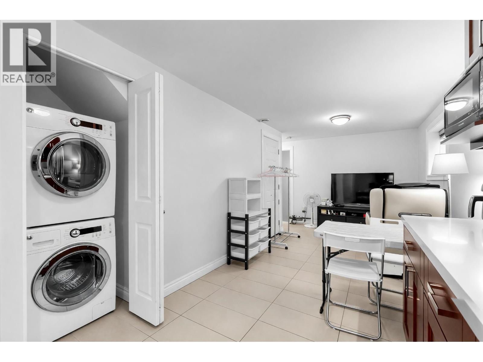 2166 E 39th Avenue, Vancouver, British Columbia  V5P 1H7 - Photo 27 - R3118815