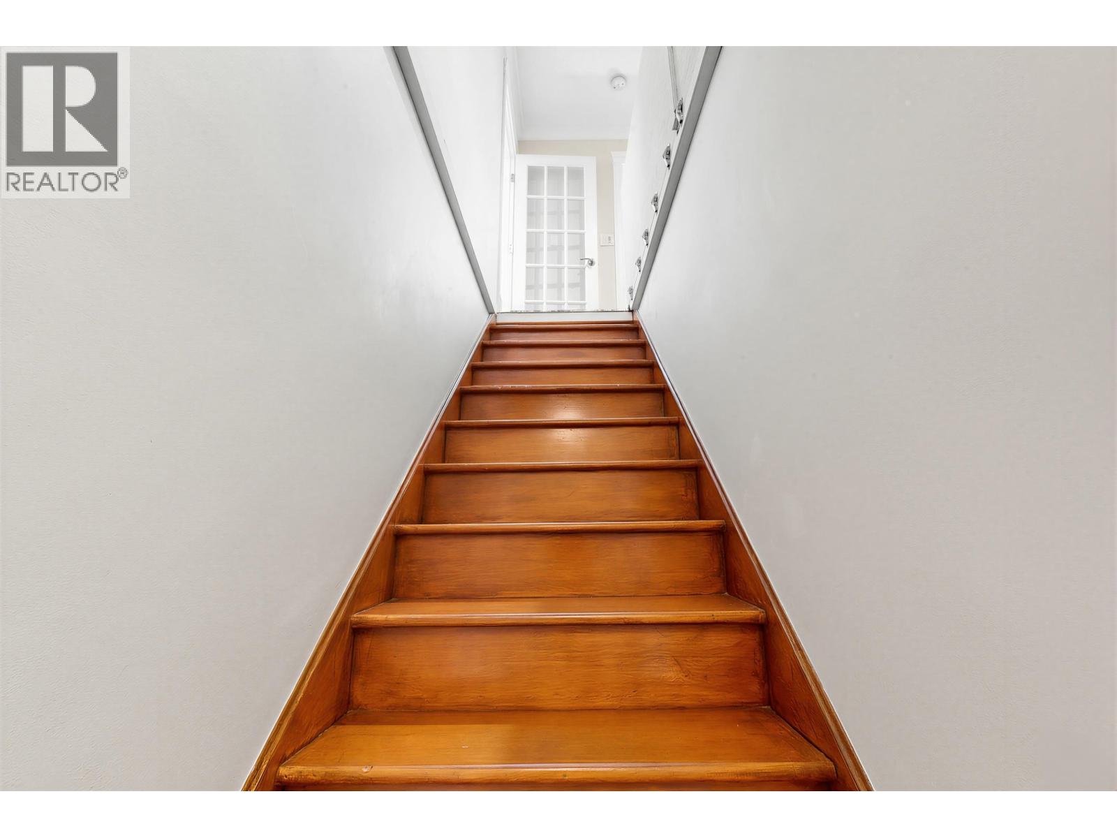 2166 E 39th Avenue, Vancouver, British Columbia  V5P 1H7 - Photo 25 - R3118815