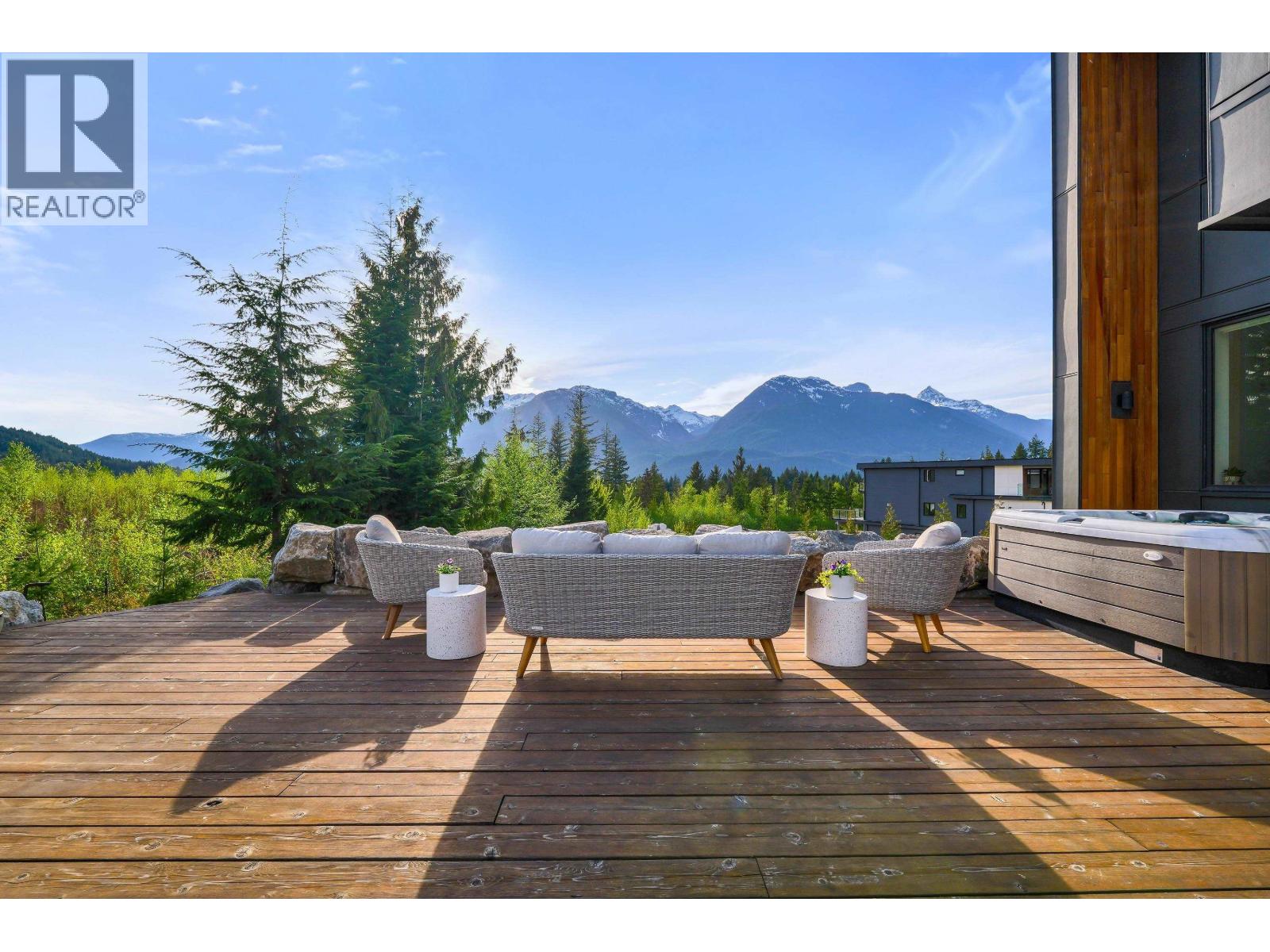 2938 Huckleberry Drive, Squamish, British Columbia  V8B 1B2 - Photo 4 - R3120898