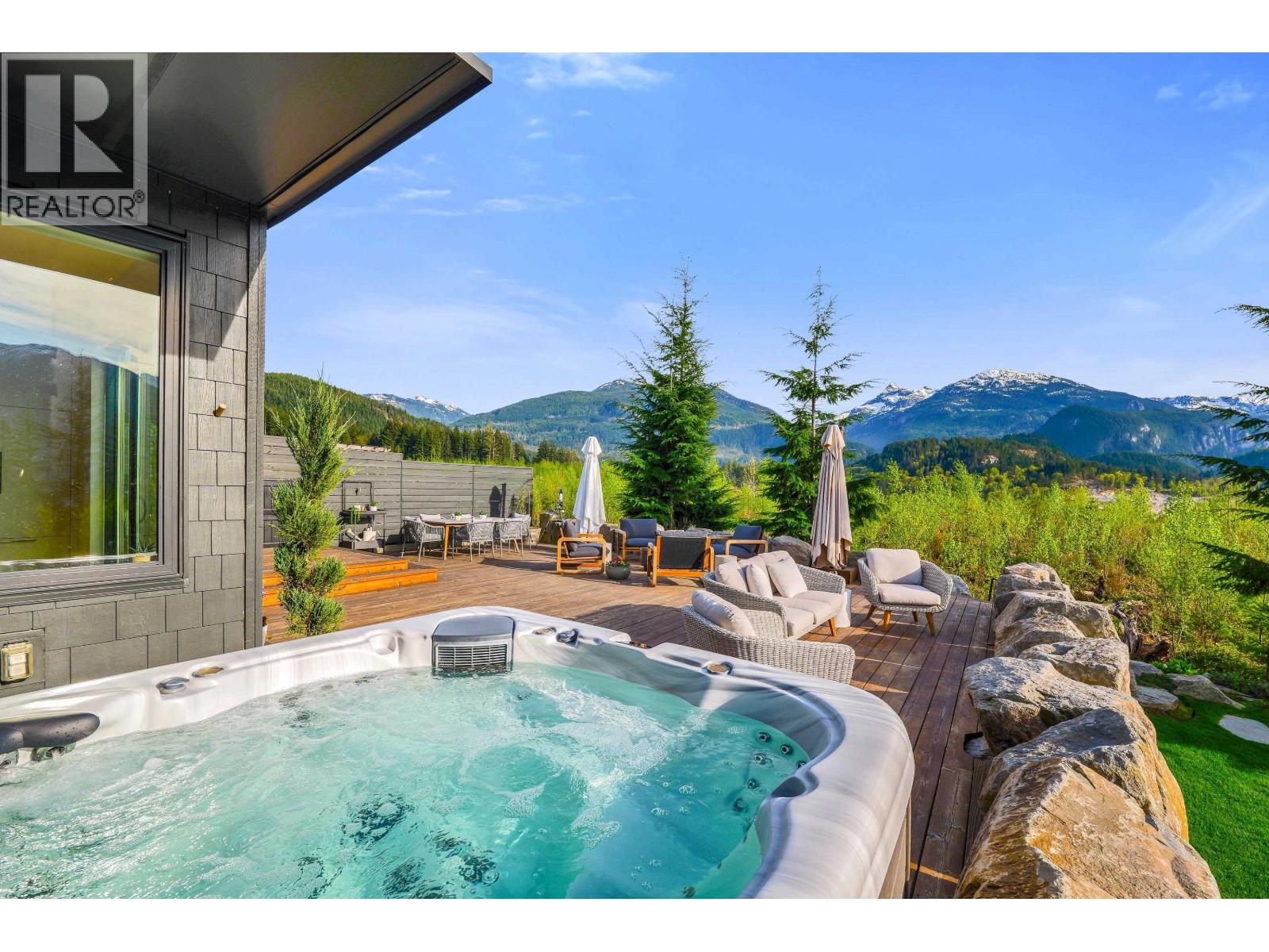 2938 Huckleberry Drive, Squamish, British Columbia  V8B 1B2 - Photo 5 - R3120898