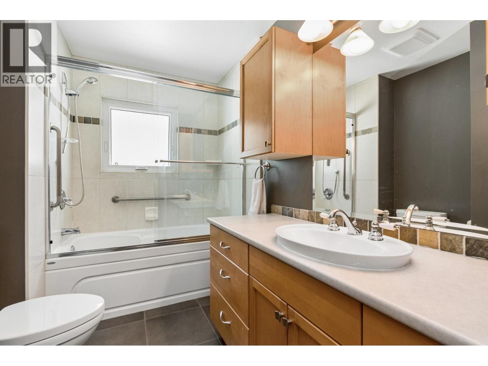 1678 Dempsey Road, North Vancouver, British Columbia  V7K 1T3 - Photo 19 - R3120943