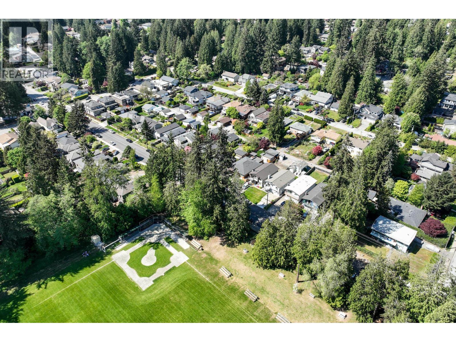 1678 Dempsey Road, North Vancouver, British Columbia  V7K 1T3 - Photo 38 - R3120943