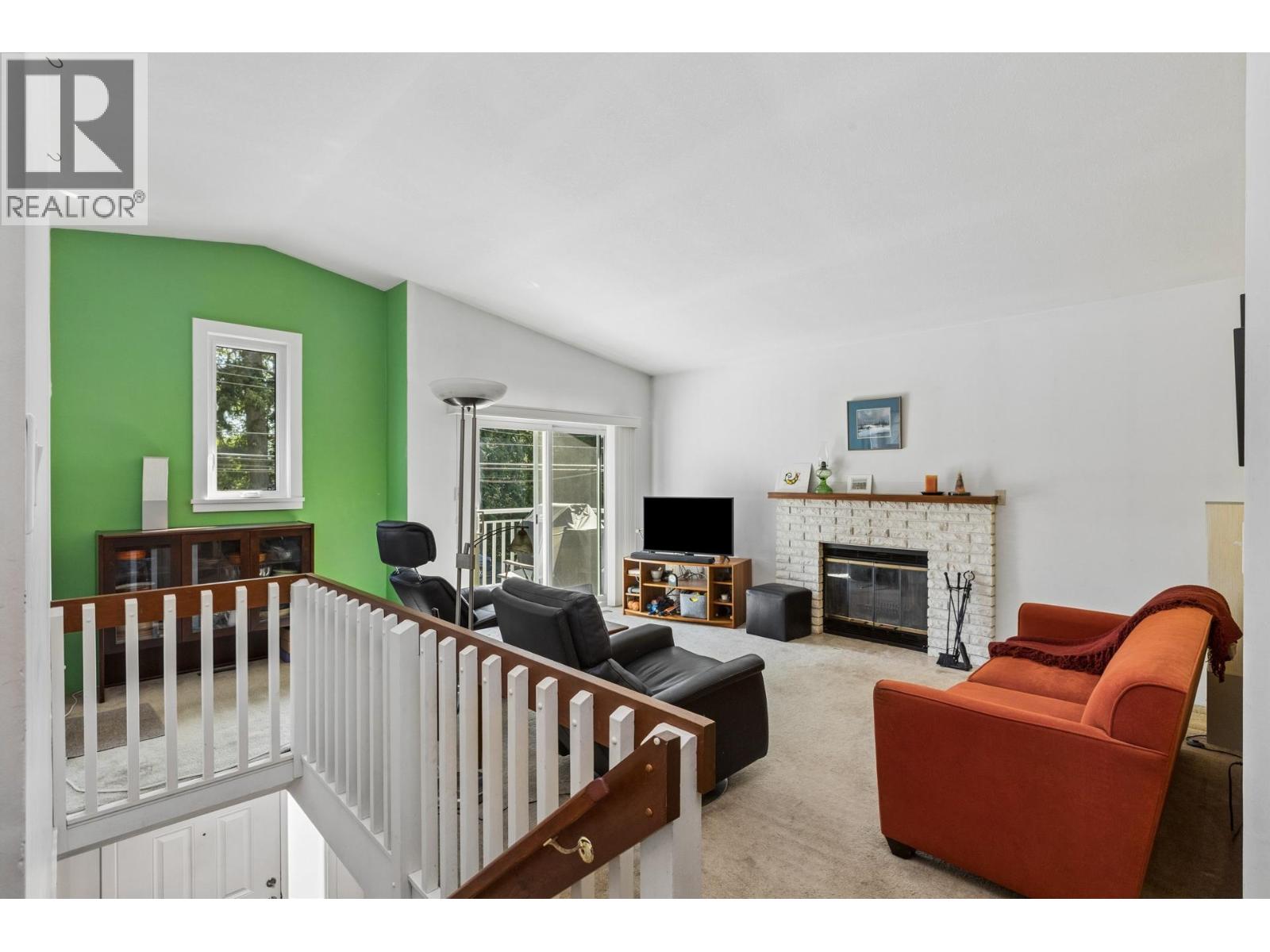 1678 Dempsey Road, North Vancouver, British Columbia  V7K 1T3 - Photo 4 - R3120943