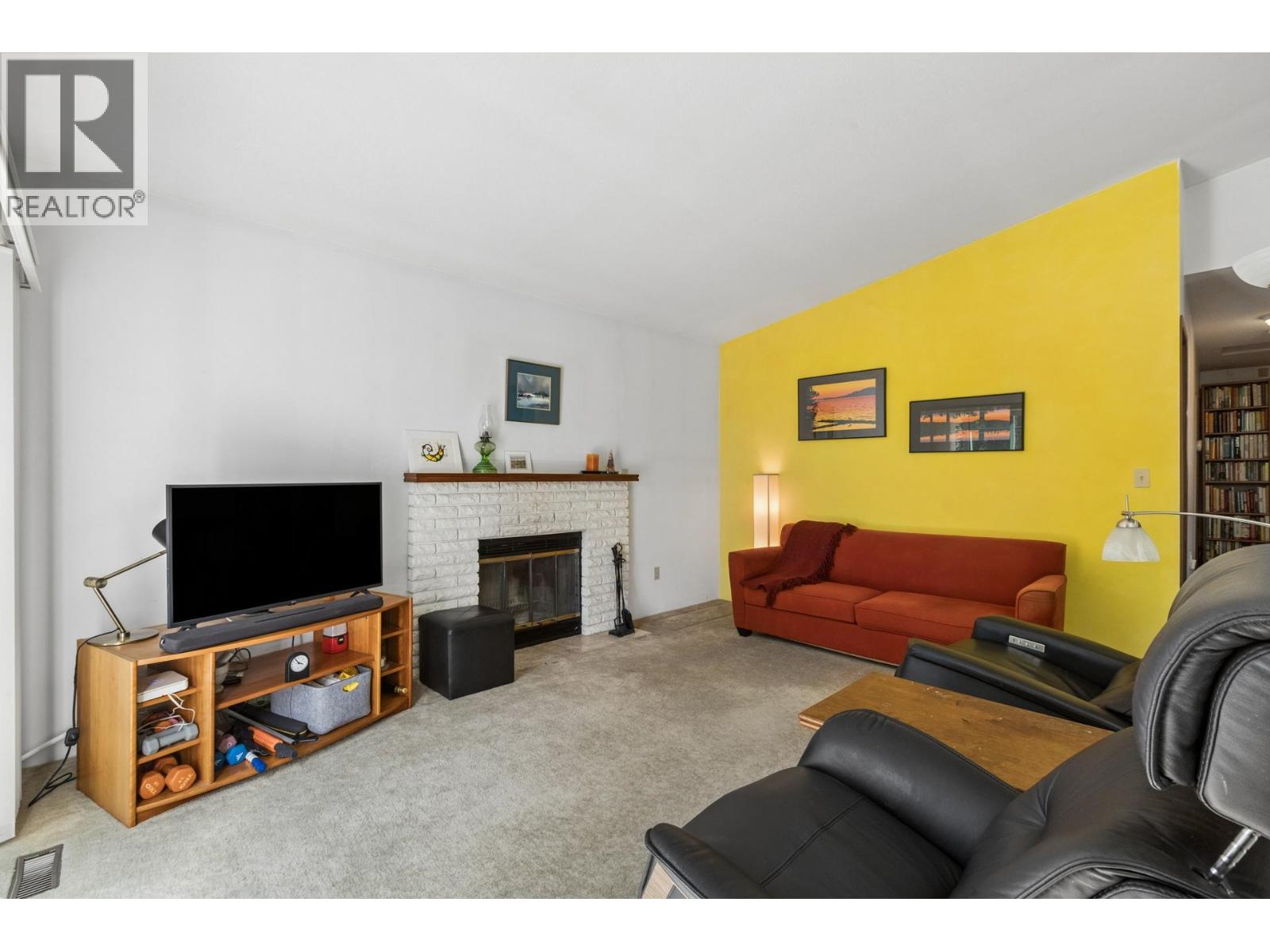 1678 Dempsey Road, North Vancouver, British Columbia  V7K 1T3 - Photo 6 - R3120943