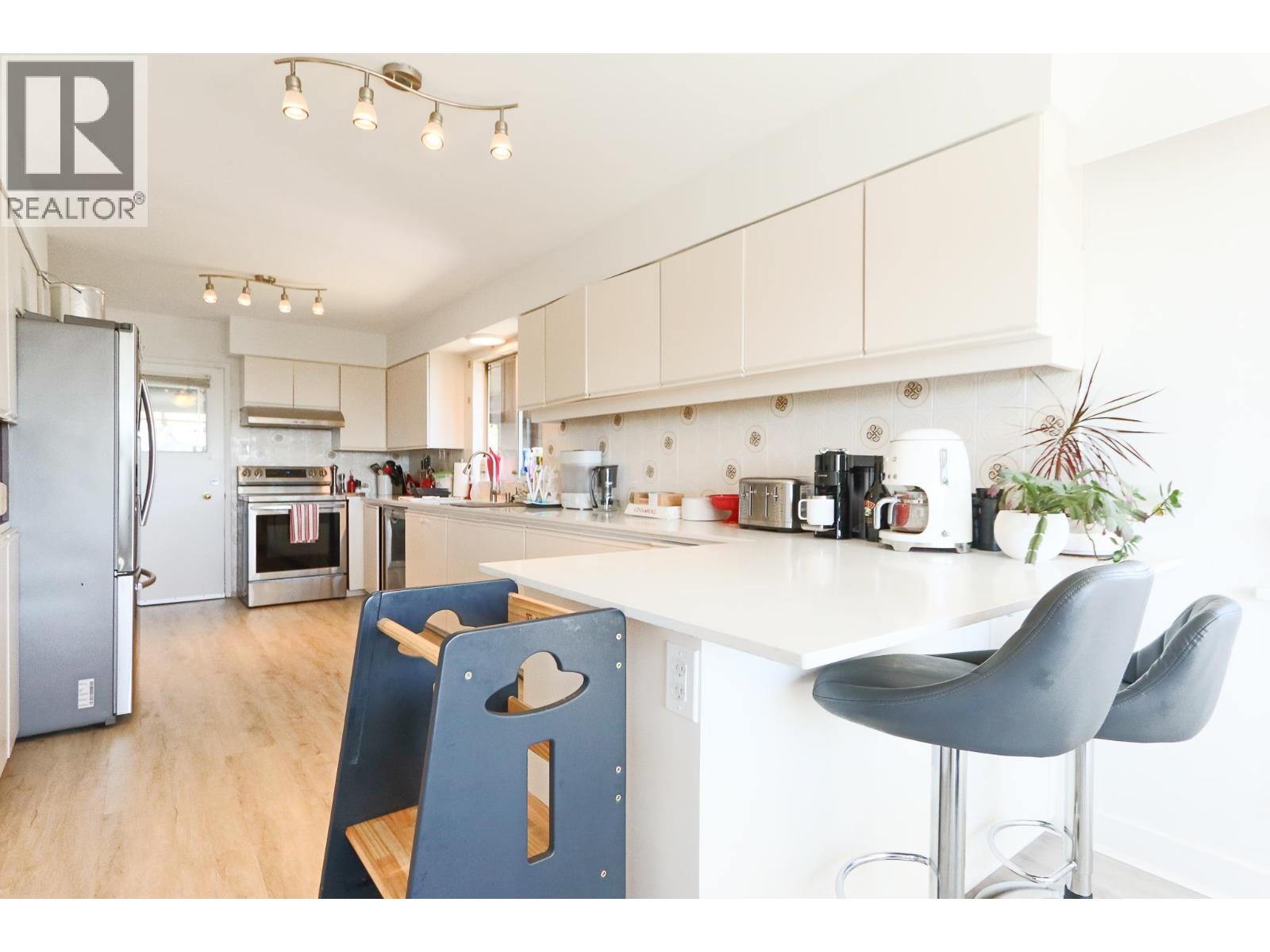 4591 Woodgreen Drive, West Vancouver, British Columbia  V7S 2V3 - Photo 6 - R3120908