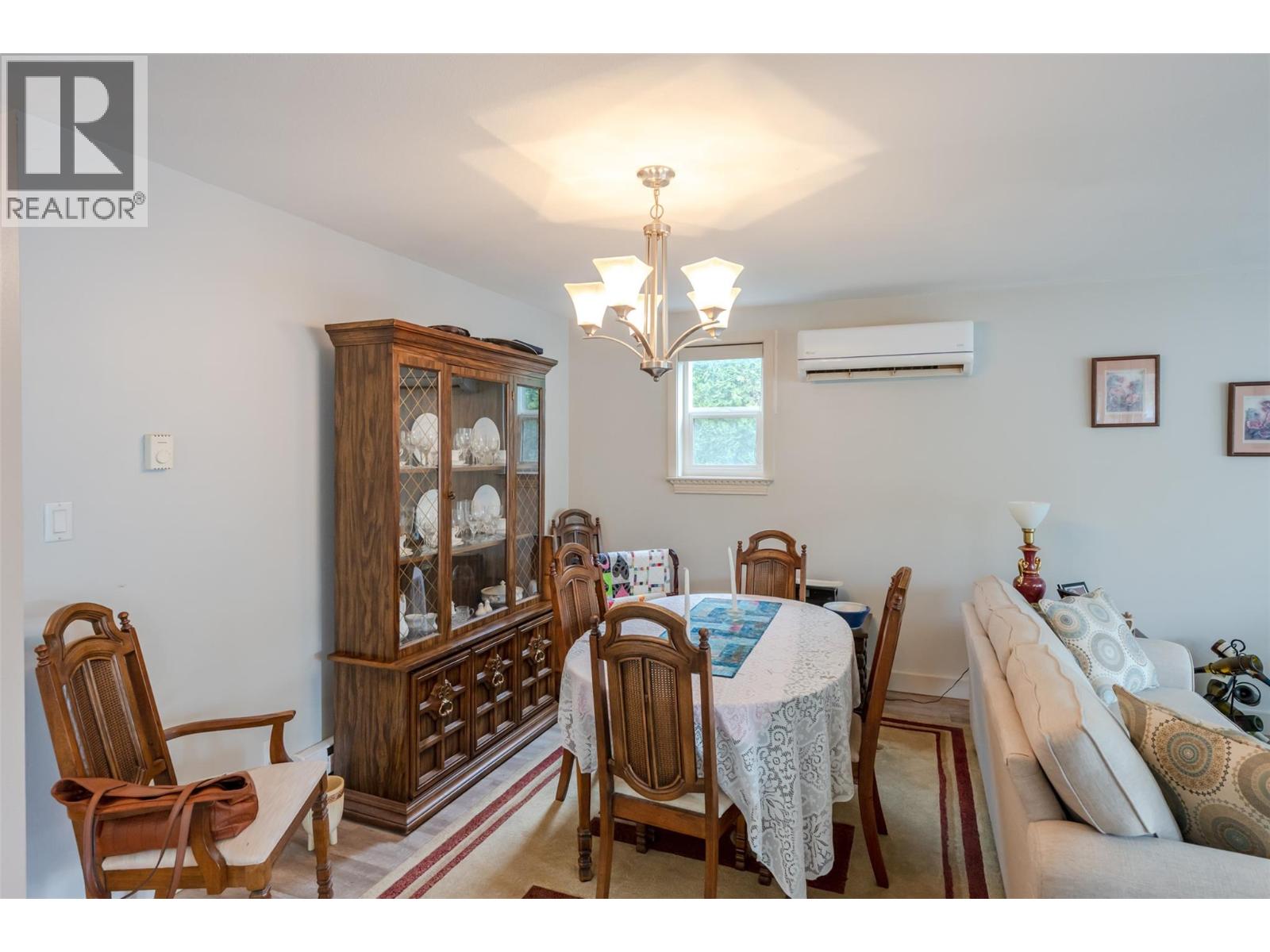 800 Merlot Avenue Unit# 2, Oliver, British Columbia  V0H 1T4 - Photo 2 - 10385571