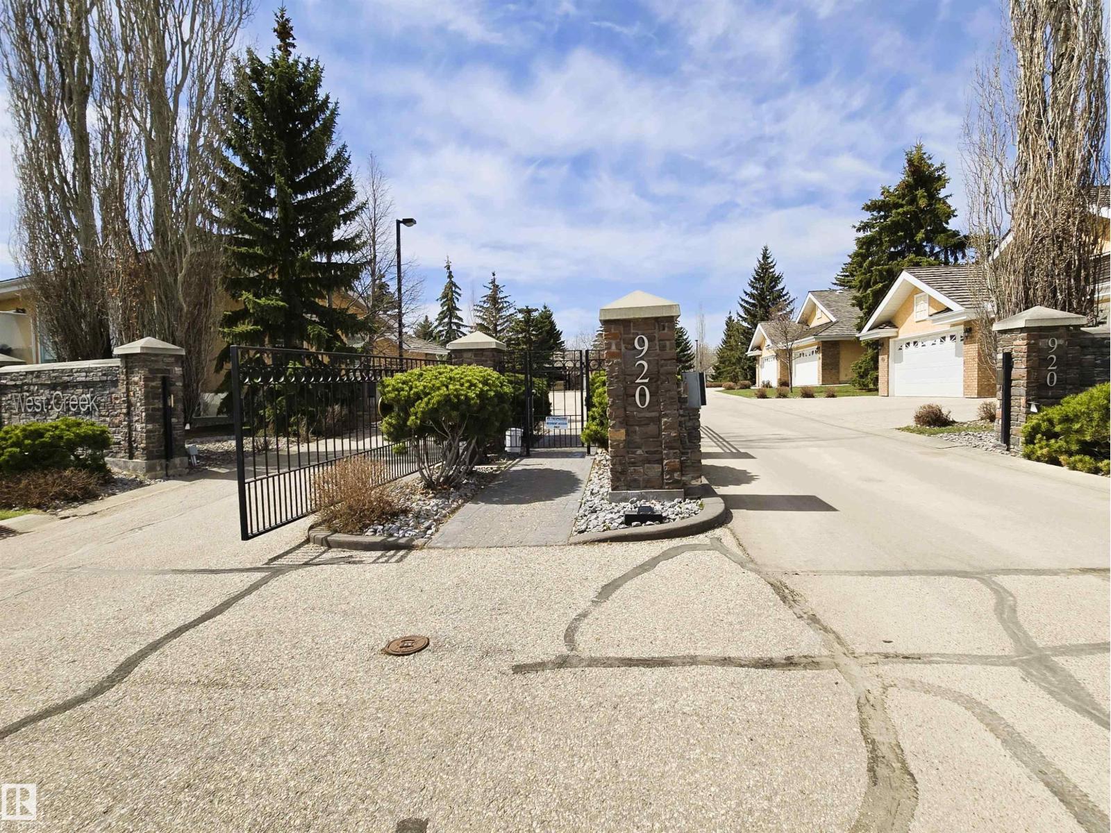 #38 920 119 St Nw, Edmonton, Alberta  T6J 7H2 - Photo 2 - E4486343