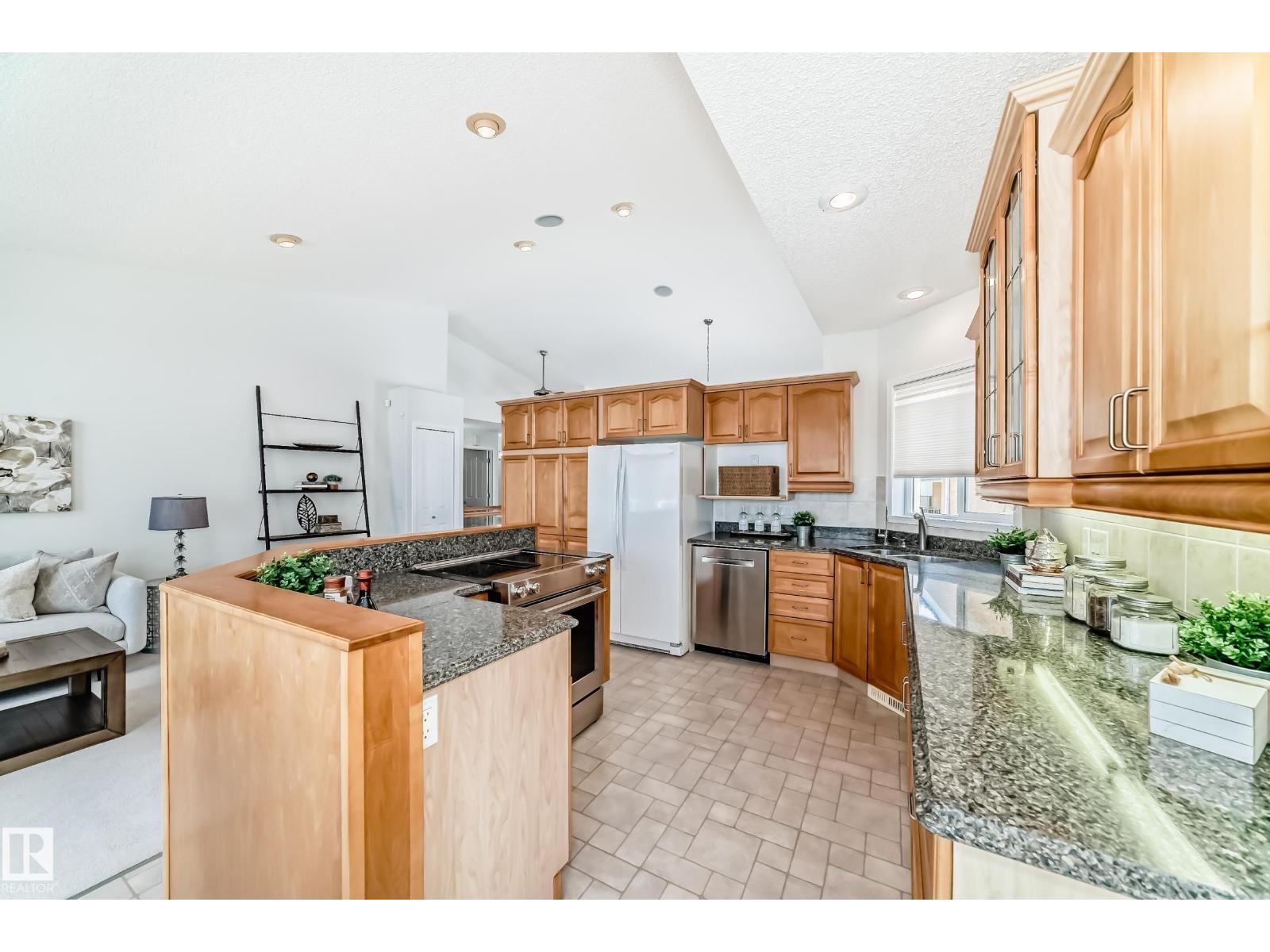 #38 920 119 St Nw, Edmonton, Alberta  T6J 7H2 - Photo 29 - E4486343