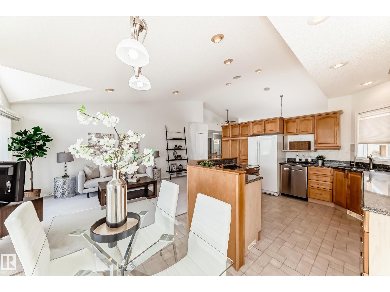 #38 920 119 St Nw, Edmonton, Alberta  T6J 7H2 - Photo 30 - E4486343