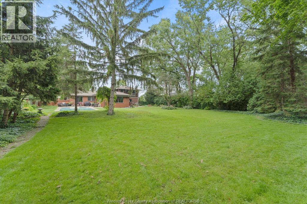13961 Riverside Drive, Tecumseh, Ontario  N8N 1B7 - Photo 31 - 26010350