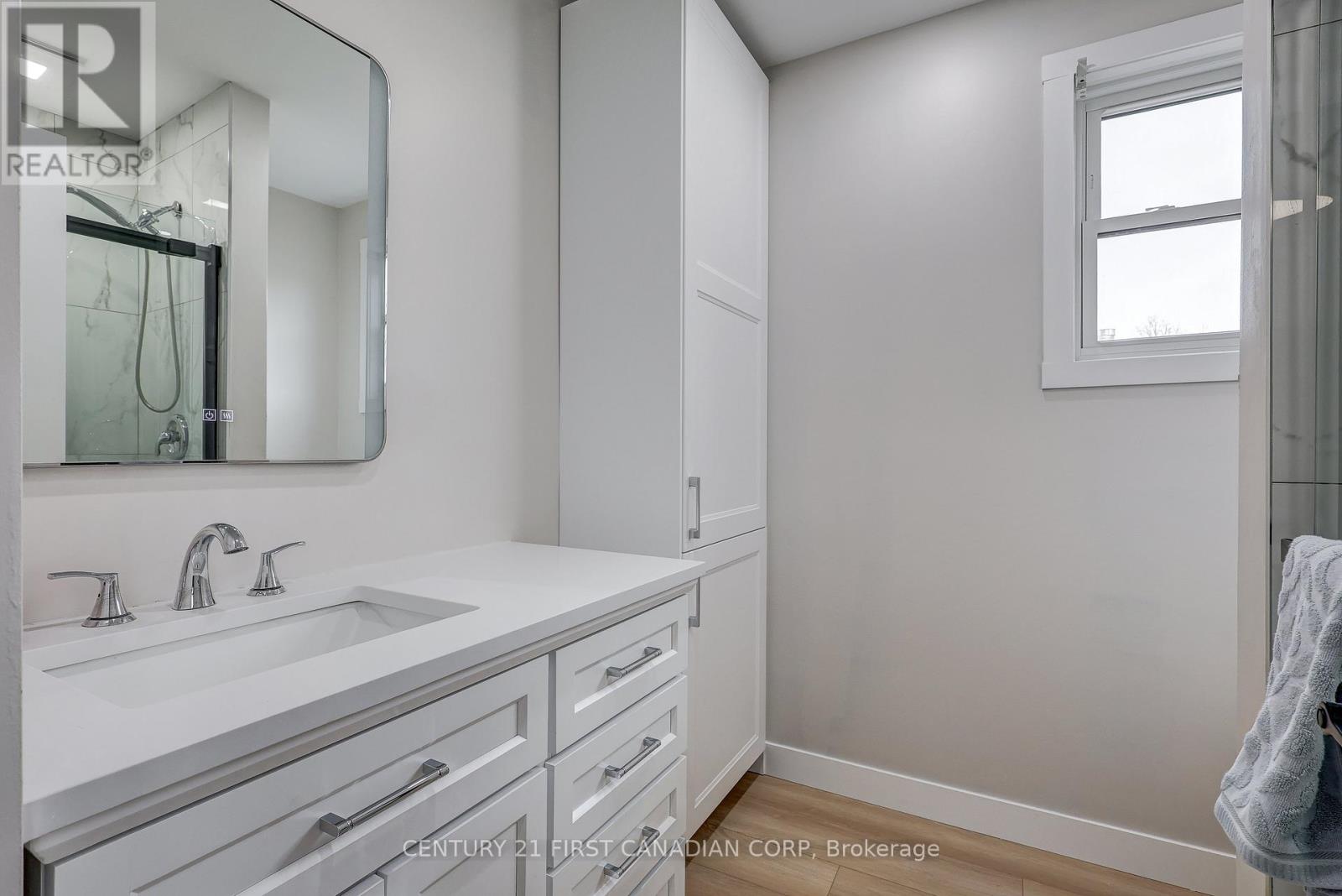 123 Hillsmount Crescent, London South, Ontario  N6K 1V6 - Photo 23 - X12907856