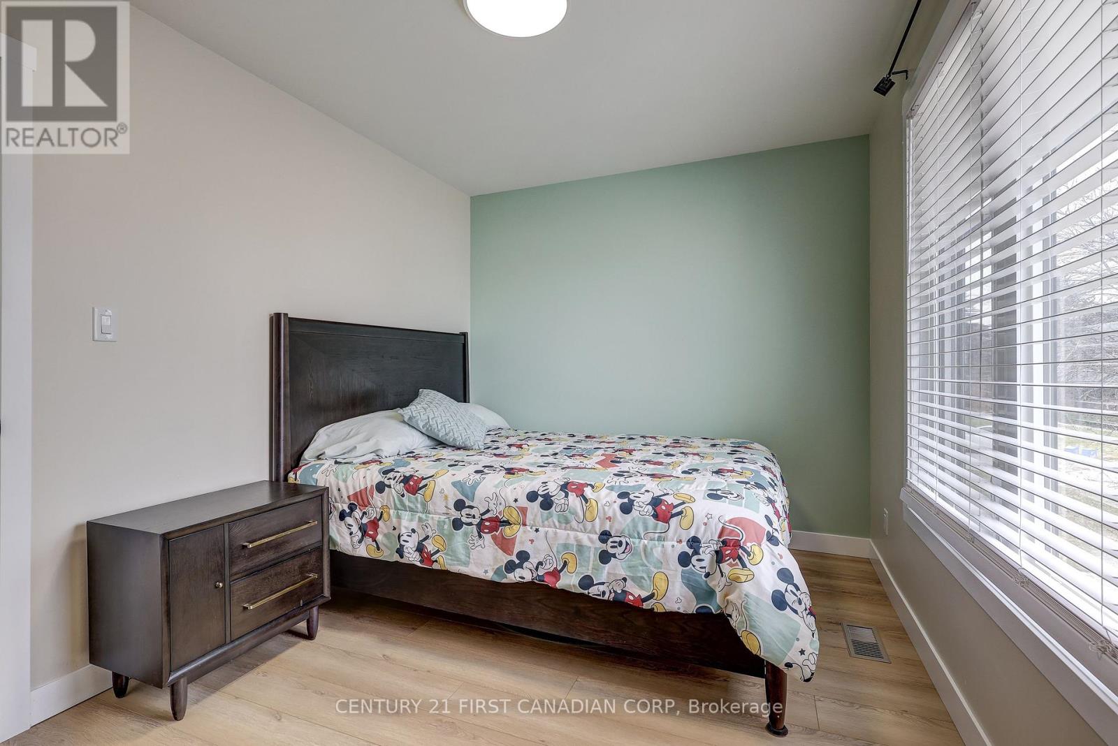 123 Hillsmount Crescent, London South, Ontario  N6K 1V6 - Photo 27 - X12907856