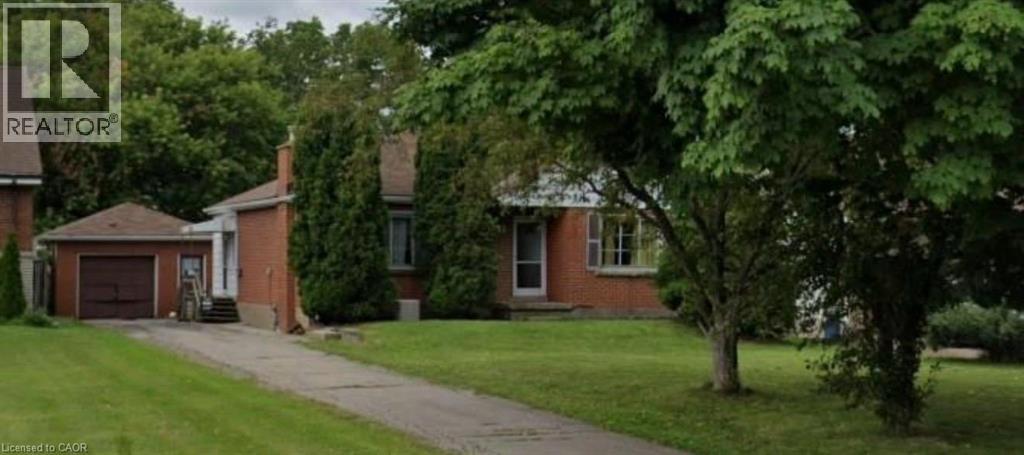 33 STONE CHURCH Road W, Hamilton, Ontario