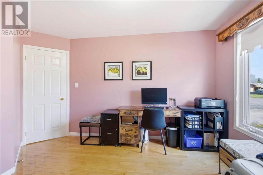 270 Eve, Chelmsford, Ontario  P0M 1L0 - Photo 19 - 2127593