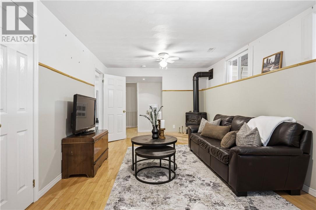 270 Eve, Chelmsford, Ontario  P0M 1L0 - Photo 30 - 2127593
