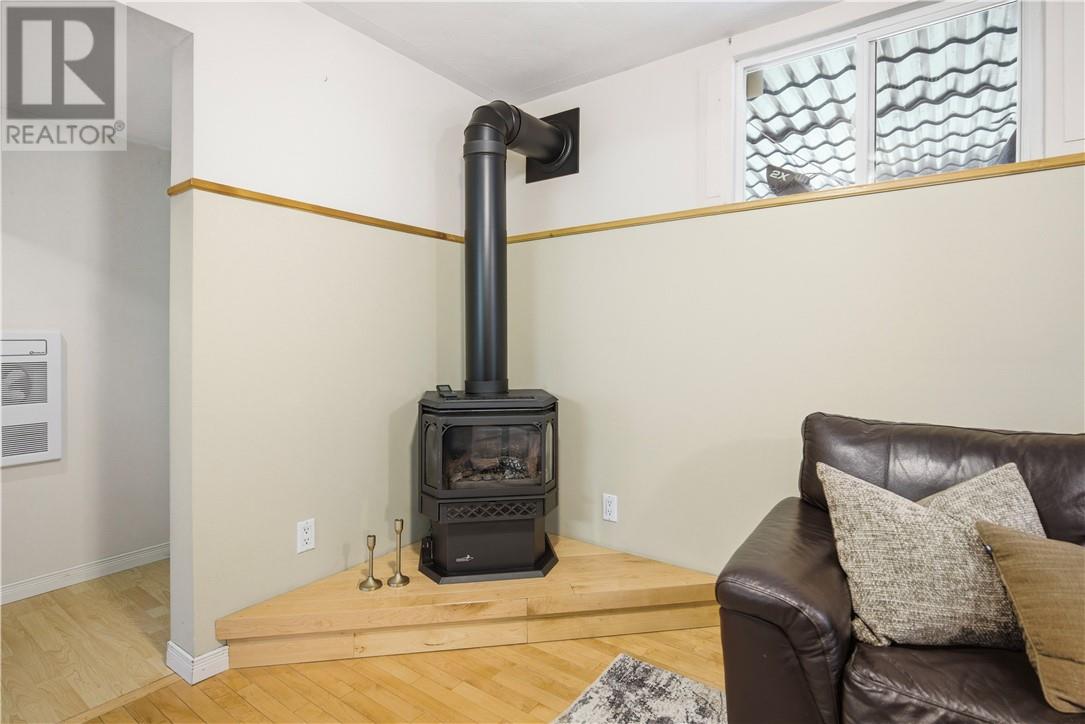270 Eve, Chelmsford, Ontario  P0M 1L0 - Photo 31 - 2127593