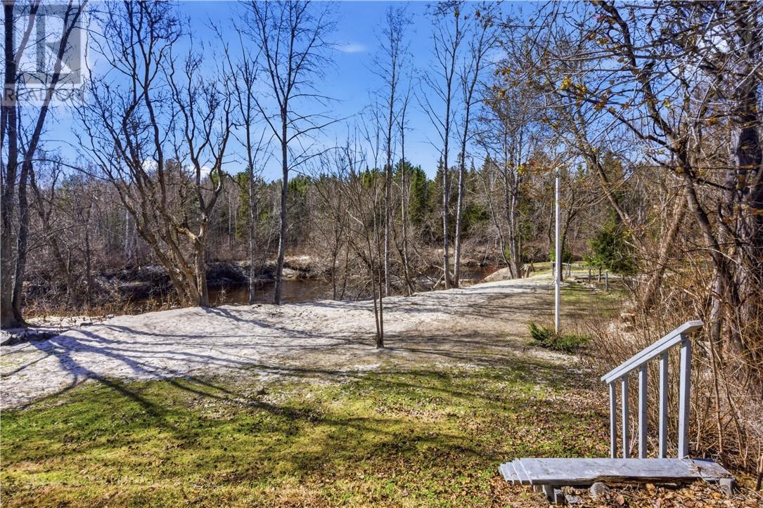 270 Eve, Chelmsford, Ontario  P0M 1L0 - Photo 36 - 2127593