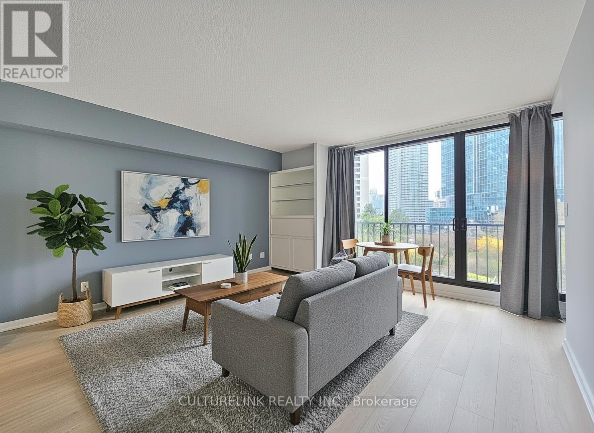 1019 - 33 Harbour Square, Toronto, Ontario  M5J 2G2 - Photo 6 - C13097098