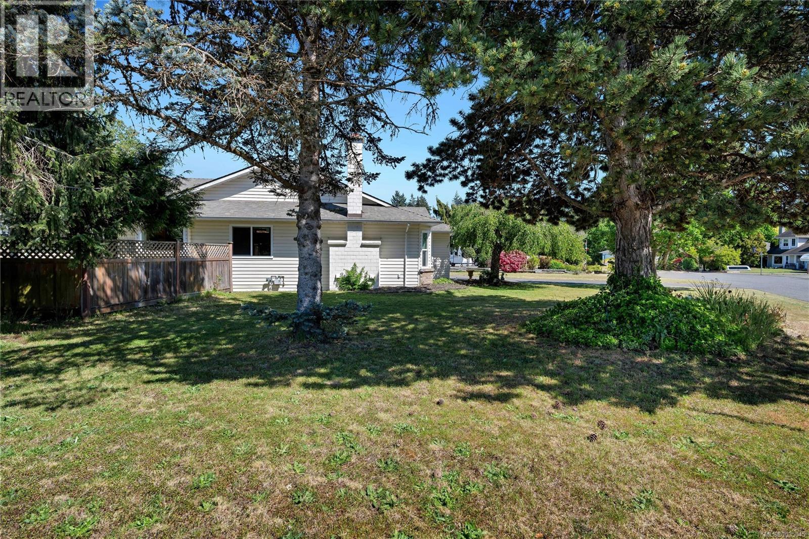 748 Macan Pl, Colwood, British Columbia  V9B 5P4 - Photo 32 - 1035045