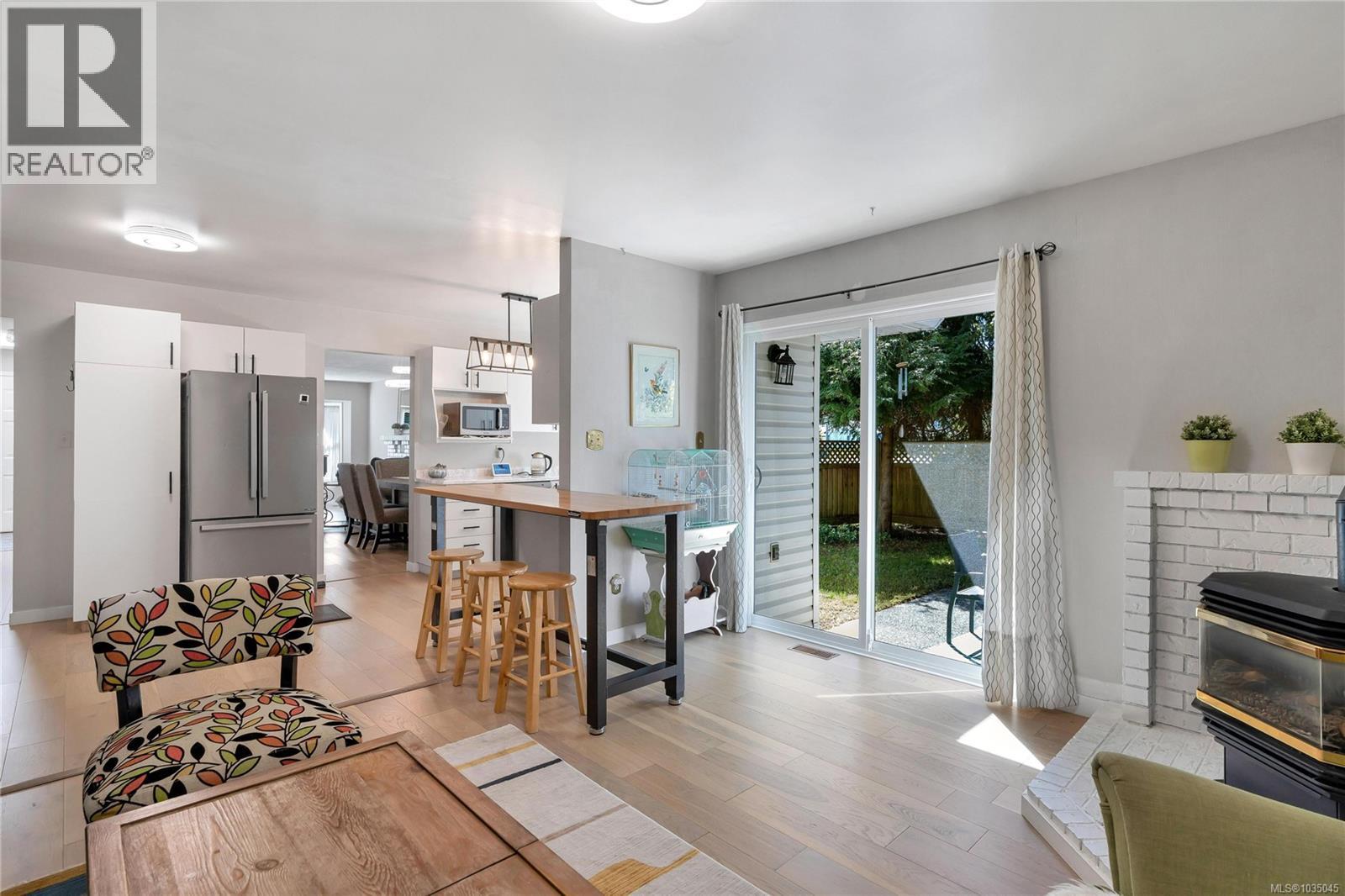 748 Macan Pl, Colwood, British Columbia  V9B 5P4 - Photo 17 - 1035045