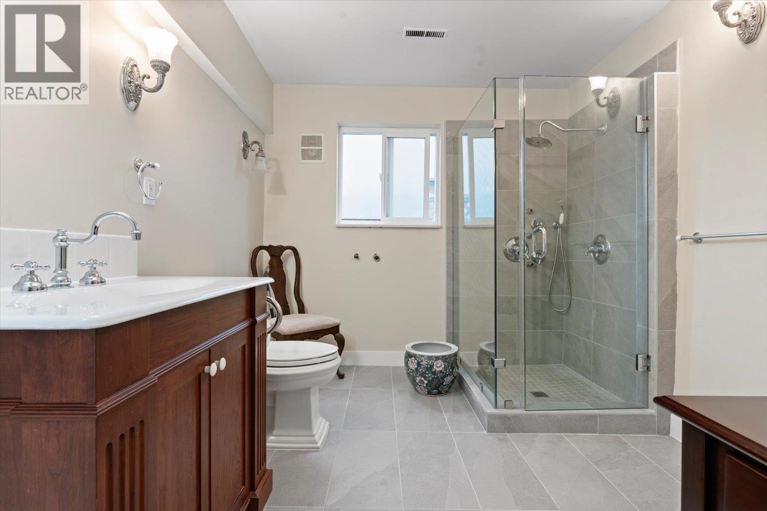 5263 Wales Street, Vancouver, British Columbia  V5R 3M7 - Photo 5 - R3119888