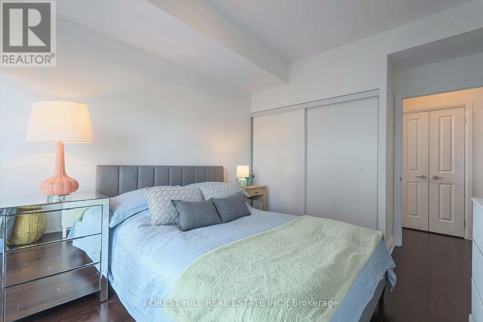 1505 - 530 St Clair Avenue W, Toronto, Ontario  M6C 0A2 - Photo 17 - C13098462