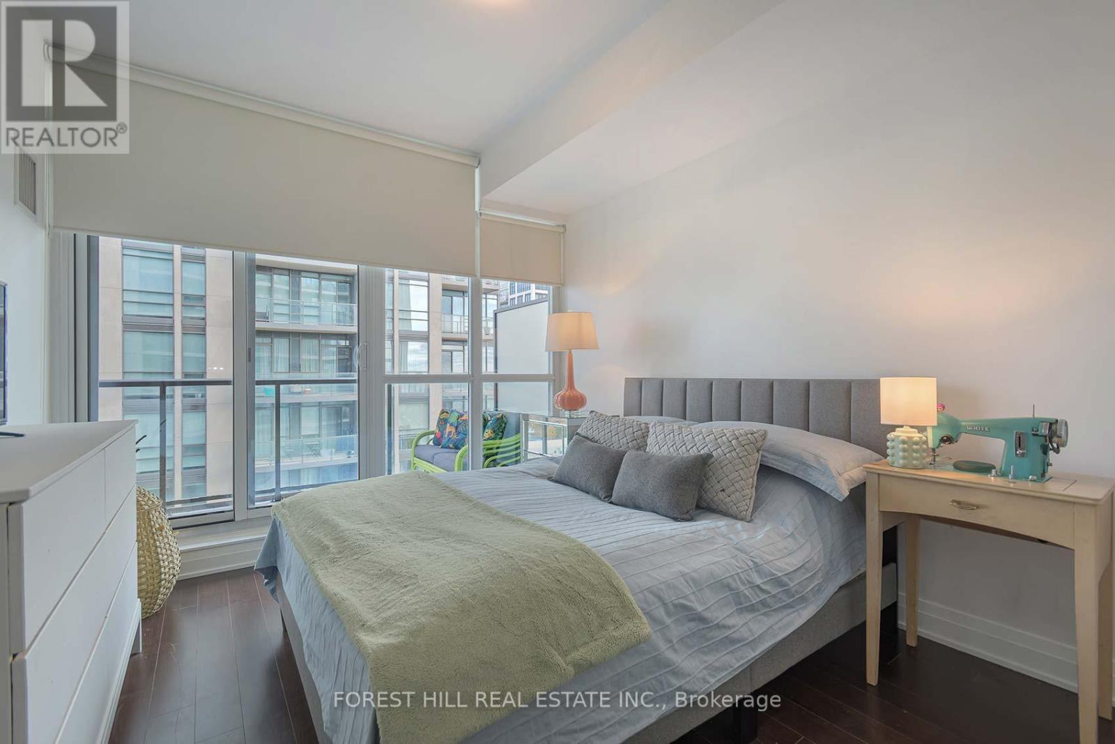 1505 - 530 St Clair Avenue W, Toronto, Ontario  M6C 0A2 - Photo 18 - C13098462