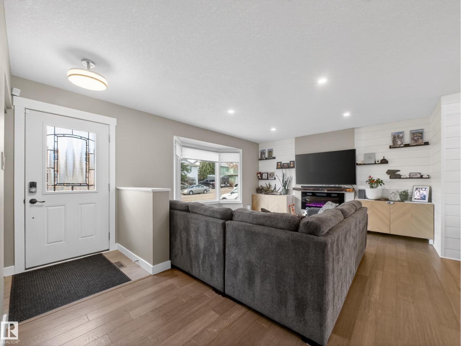 28 Glengarry Cr, Sherwood Park, Alberta  T8A 3A2 - Photo 8 - E4486345