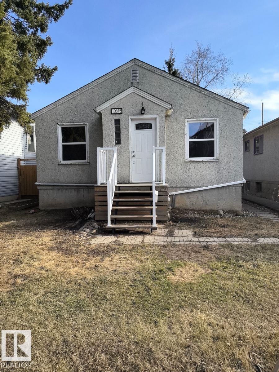 10815 68 AV NW, edmonton, Alberta