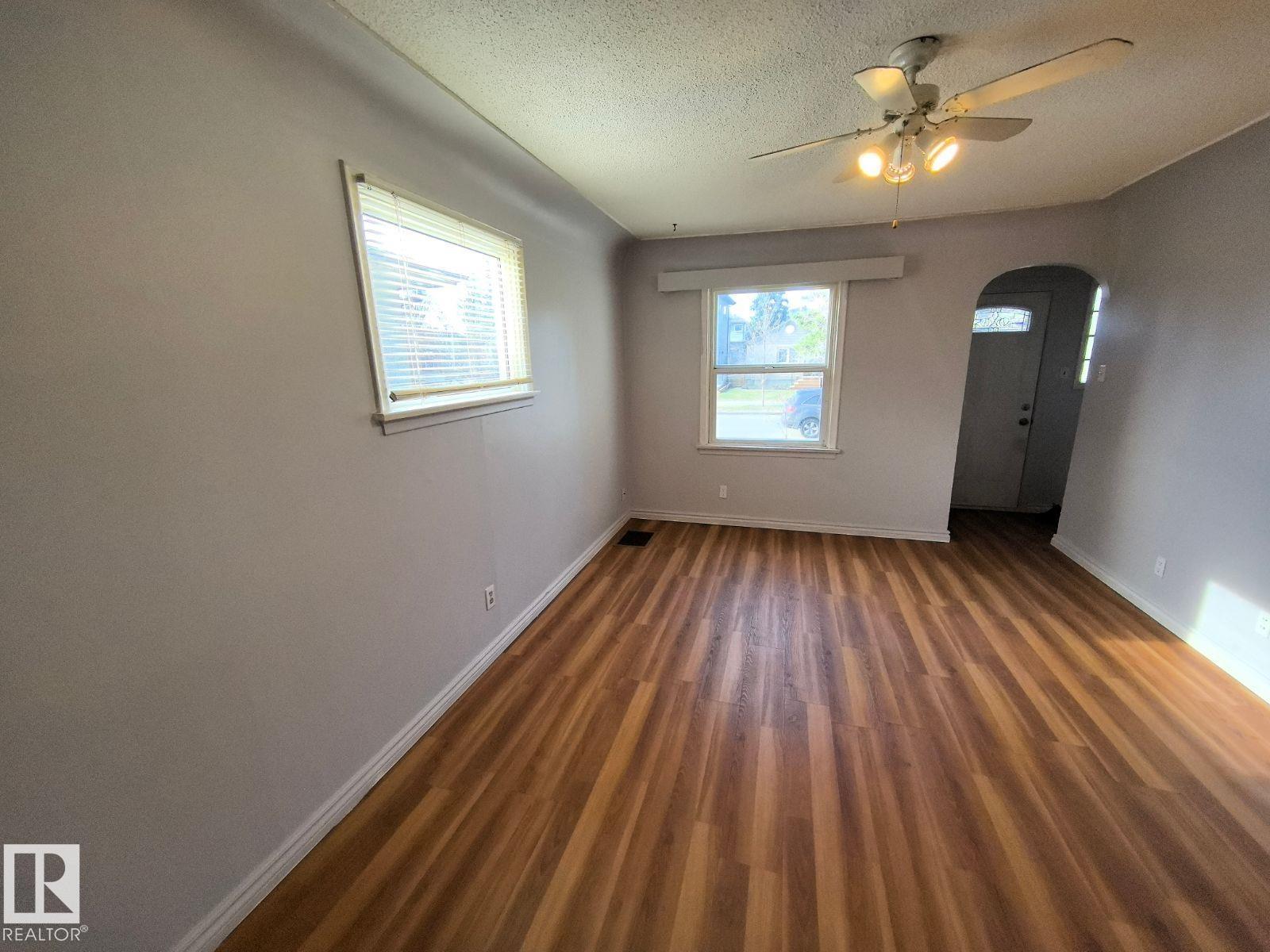 10815 68 Av Nw, Edmonton, Alberta  T6H 2B7 - Photo 2 - E4486347