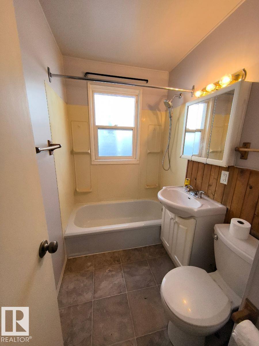 10815 68 Av Nw, Edmonton, Alberta  T6H 2B7 - Photo 7 - E4486347