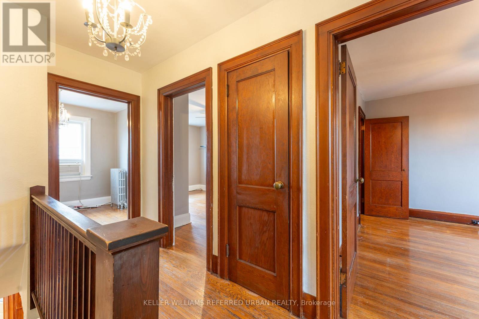 507 Donlands Avenue, Toronto, Ontario  M4J 3S4 - Photo 12 - E13098398