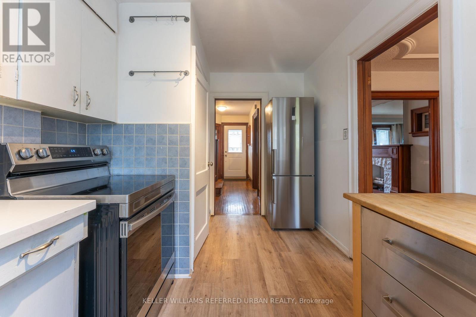 507 Donlands Avenue, Toronto, Ontario  M4J 3S4 - Photo 5 - E13098398