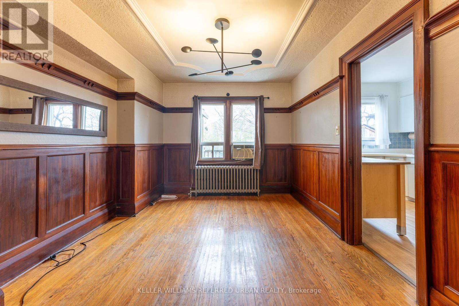 507 Donlands Avenue, Toronto, Ontario  M4J 3S4 - Photo 6 - E13098398