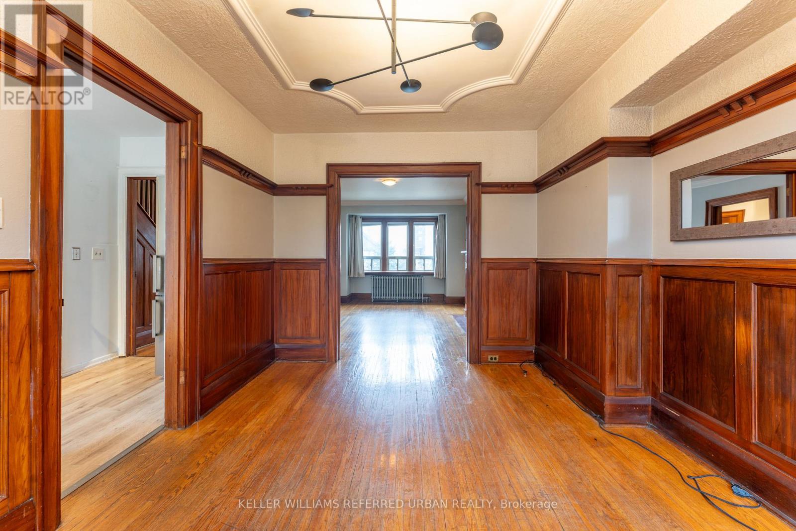 507 Donlands Avenue, Toronto, Ontario  M4J 3S4 - Photo 7 - E13098398
