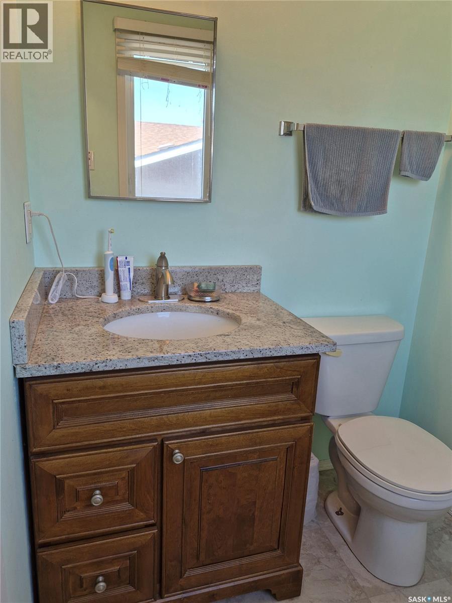 246 Battleford Trail, Swift Current, Saskatchewan  S9H 4J5 - Photo 22 - SK035299
