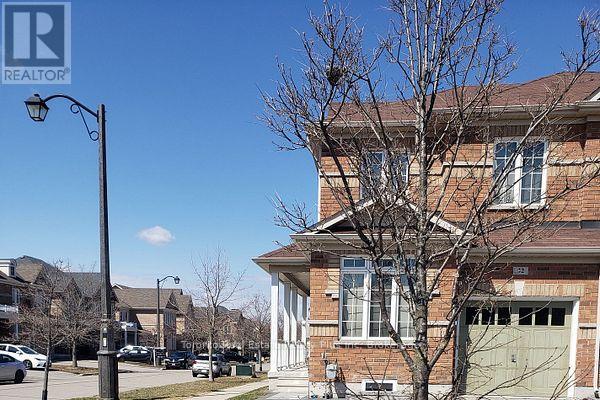 32 TURNHOUSE CRESCENT