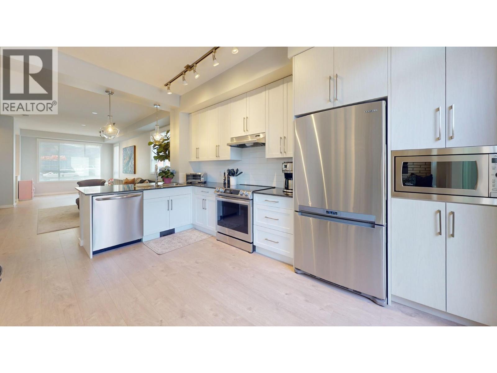 619 Boynton Place, Kelowna, British Columbia  V1V 3B5 - Photo 17 - 10386183