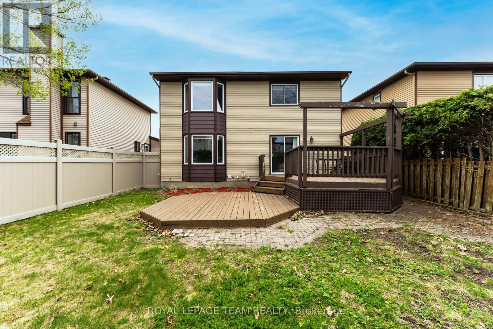 69 Pinetrail Crescent, Ottawa, Ontario  K2G 5B2 - Photo 37 - X12974994