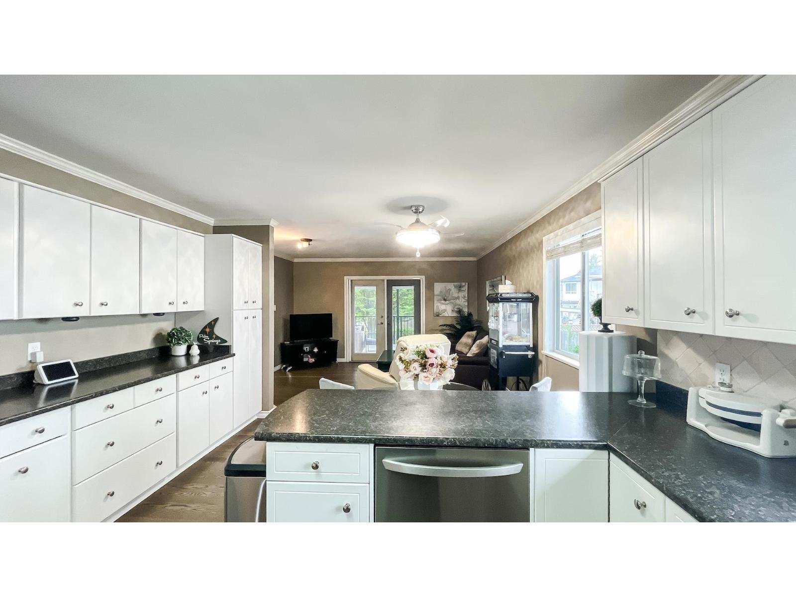 8095 158 Street, Surrey, British Columbia  V4N 0S6 - Photo 11 - R3120421