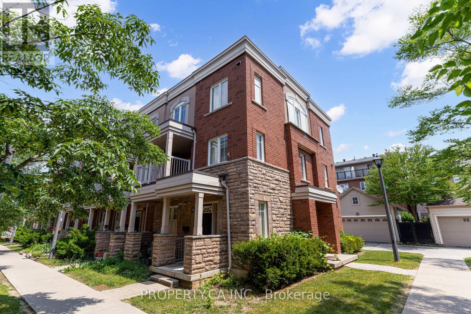 33 - 365 Murray Ross Parkway, Toronto, Ontario  M3J 3T7 - Photo 34 - W13098316