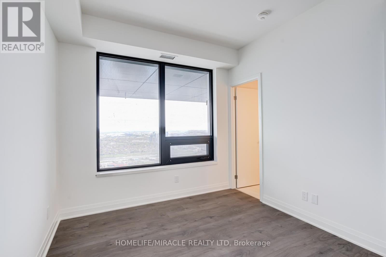 4810 - 4015 The Exchange, Mississauga, Ontario  L5B 0N9 - Photo 17 - W13098318
