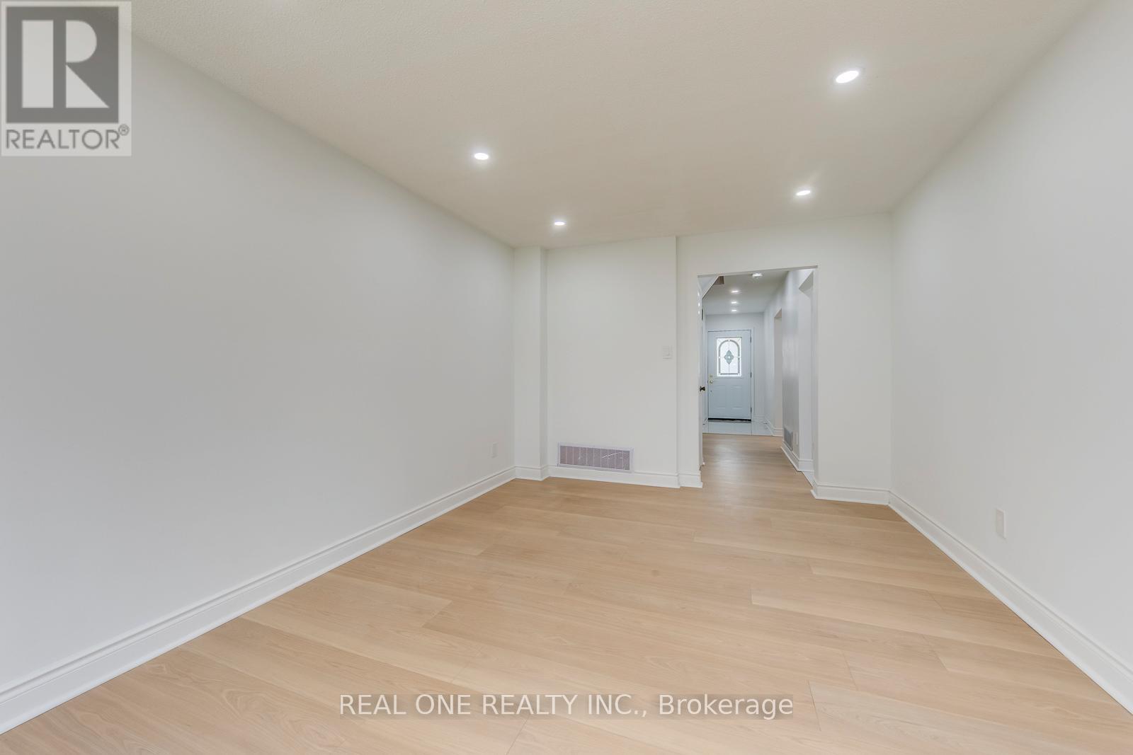 655 Paragon Place E, Mississauga, Ontario  L5B 2Z6 - Photo 13 - W13098322