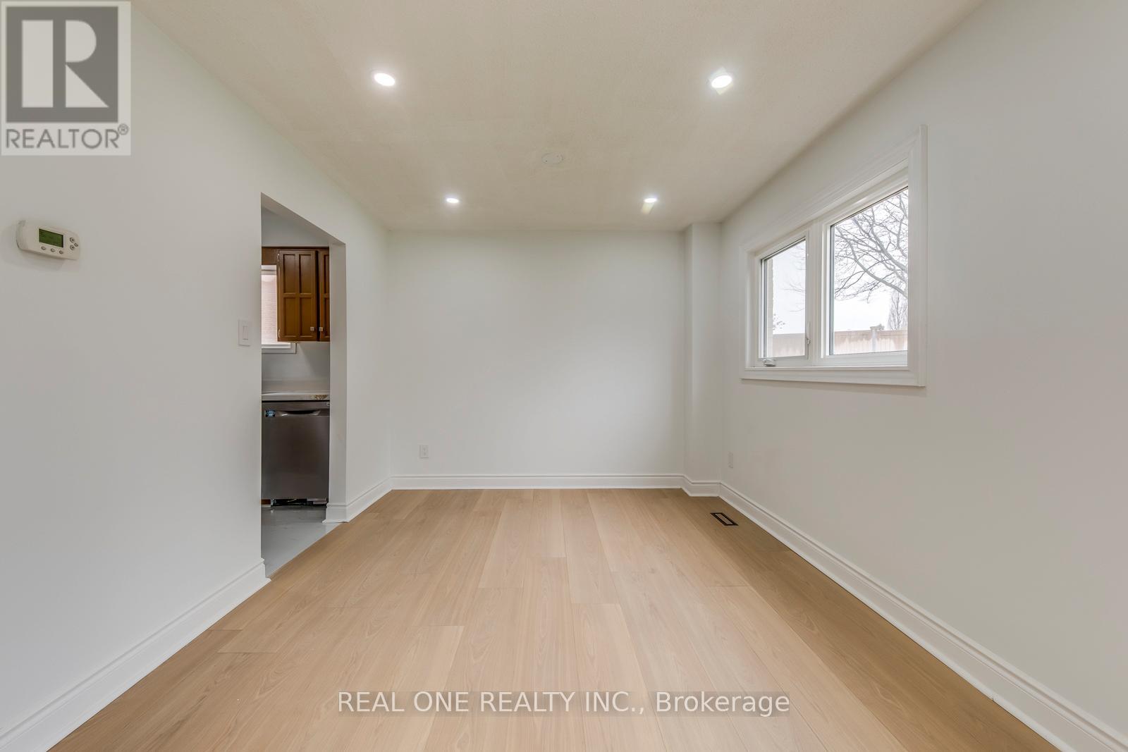 655 Paragon Place E, Mississauga, Ontario  L5B 2Z6 - Photo 15 - W13098322