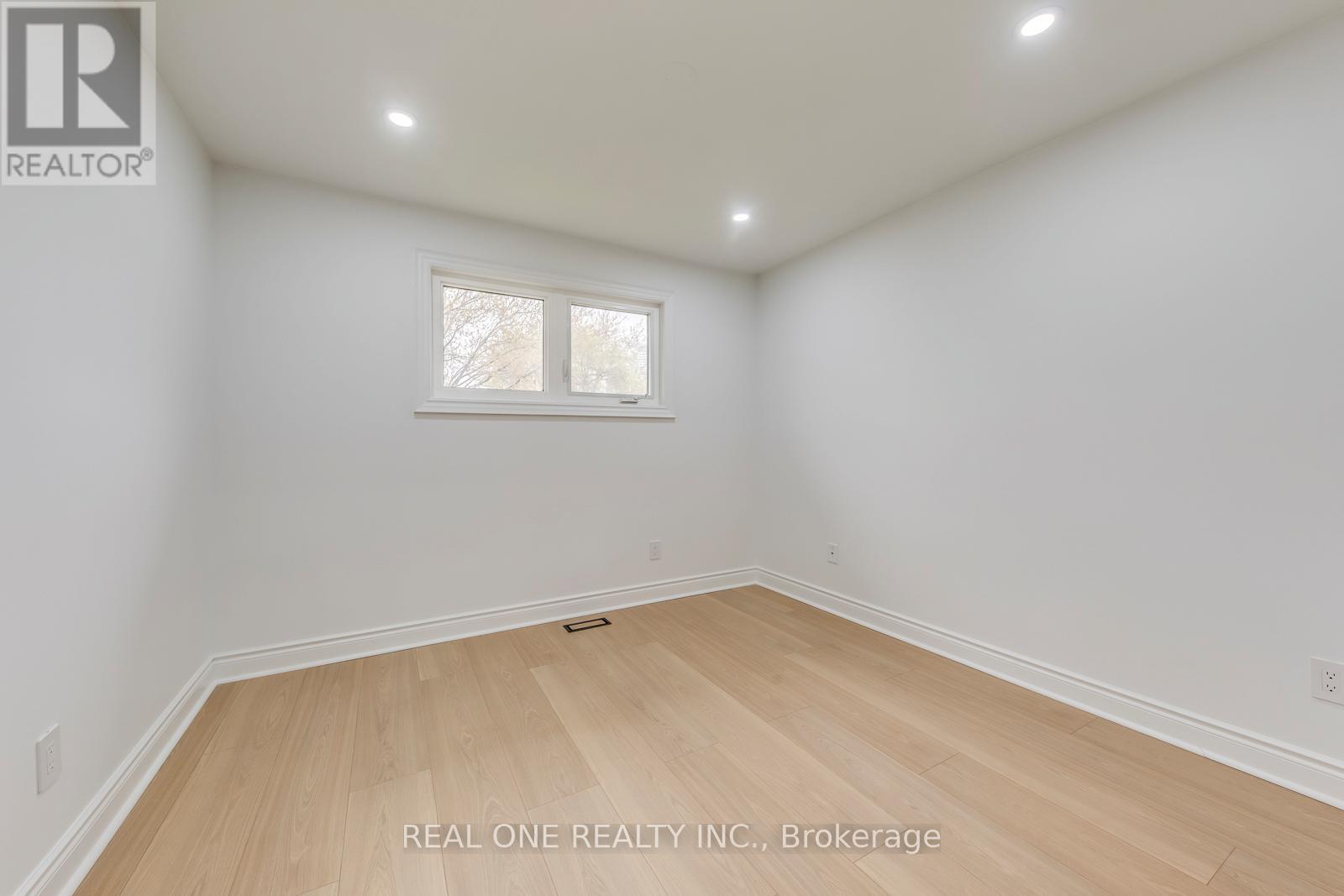 655 Paragon Place E, Mississauga, Ontario  L5B 2Z6 - Photo 34 - W13098322