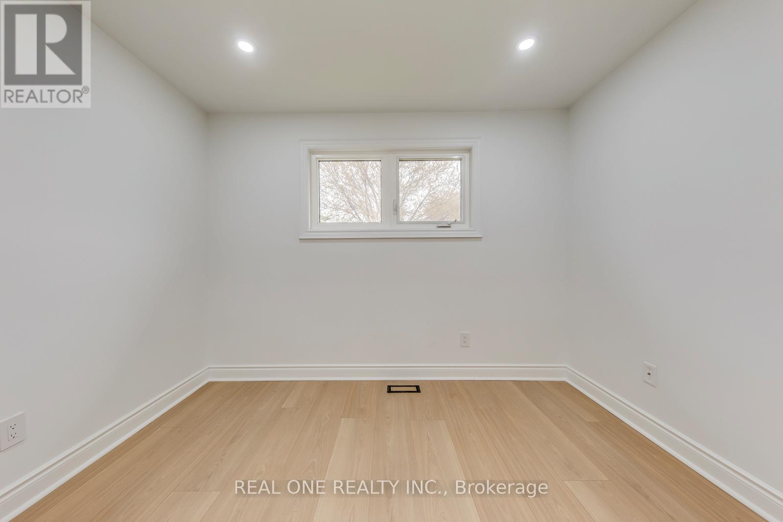 655 Paragon Place E, Mississauga, Ontario  L5B 2Z6 - Photo 35 - W13098322