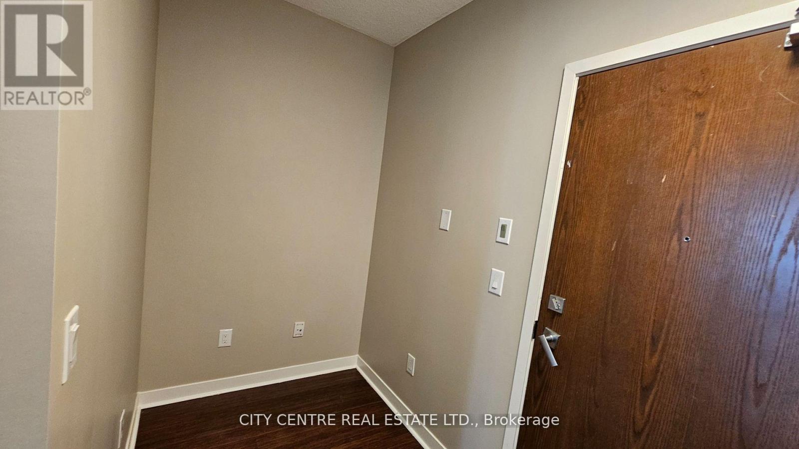 710 - 365 Prince Of Wales Drive, Mississauga, Ontario  L5B 0G6 - Photo 3 - W13098380