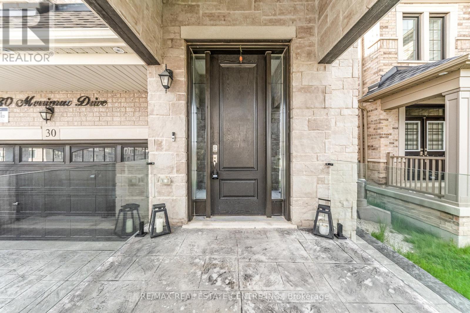 30 Merrimac Drive, Brampton, Ontario  L6Y 6K3 - Photo 5 - W13098424