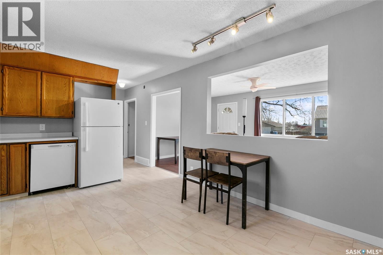 128 Pearson Street, Earl Grey, Saskatchewan  S0G 1J0 - Photo 4 - SK035261